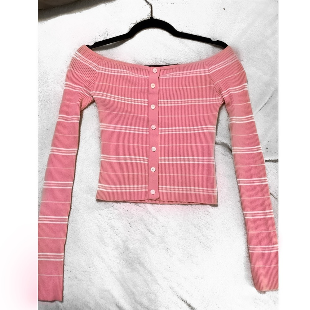 ✨ Off the Shoulder Long Sleeve Crop Top - NWOT